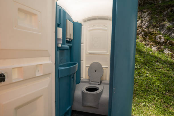 Best Portable restroom trailer rental  in Garrison, ND